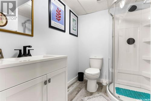 5633 Mckinley Avenue, Regina, SK - Indoor Photo Showing Bathroom