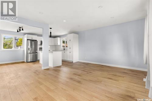 5633 Mckinley Avenue, Regina, SK - Indoor Photo Showing Kitchen