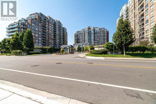 203 - 310 Red Maple Road, Richmond Hill (Langstaff), ON - Outdoor With Facade