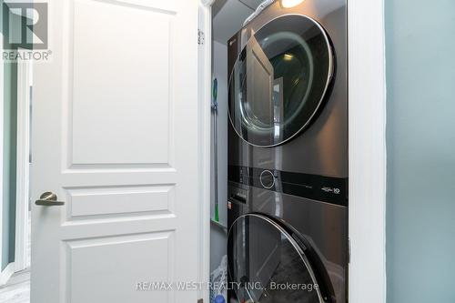 203 - 310 Red Maple Road, Richmond Hill (Langstaff), ON - Indoor Photo Showing Laundry Room