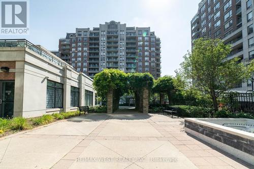 203 - 310 Red Maple Road, Richmond Hill (Langstaff), ON - Outdoor With Facade