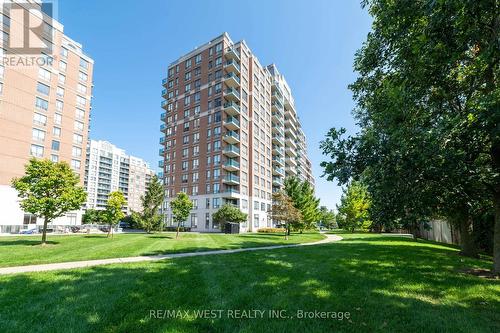 203 - 310 Red Maple Road, Richmond Hill (Langstaff), ON - Outdoor With Facade