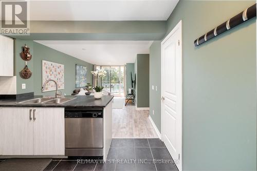 203 - 310 Red Maple Road, Richmond Hill (Langstaff), ON - Indoor Photo Showing Kitchen With Double Sink