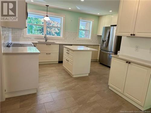 49 Pembroke Crescent, Fredericton, NB - Indoor Photo Showing Kitchen