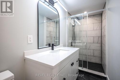 113 Simmons Boulevard, Brampton (Madoc), ON - Indoor Photo Showing Bathroom