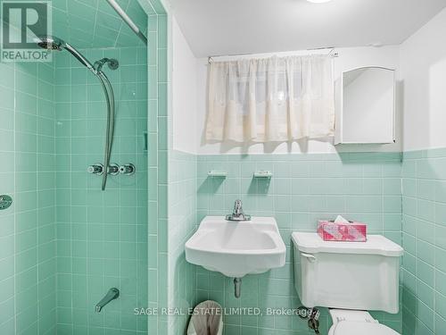 179 Livingstone Avenue, Toronto, ON - Indoor Photo Showing Bathroom