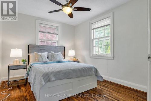 25 Arcadian Circle, Toronto, ON - Indoor Photo Showing Bedroom