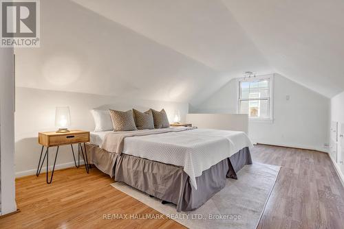 25 Arcadian Circle, Toronto, ON - Indoor Photo Showing Bedroom