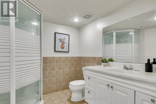 25 Arcadian Circle, Toronto, ON - Indoor Photo Showing Bathroom