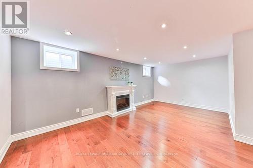 2159 Belgrave Court, Burlington (Tyandaga), ON - Indoor With Fireplace