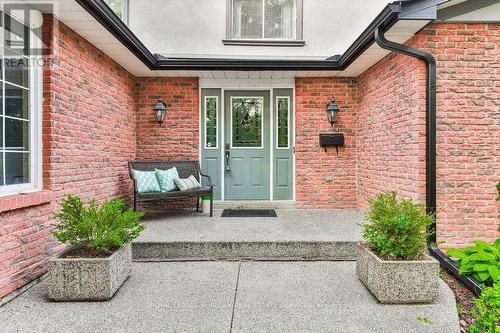 2159 Belgrave Court, Burlington (Tyandaga), ON - Outdoor With Exterior