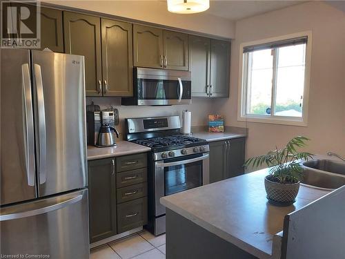 5130 Des Jardines Drive, Burlington, ON - Indoor Photo Showing Kitchen With Stainless Steel Kitchen With Double Sink