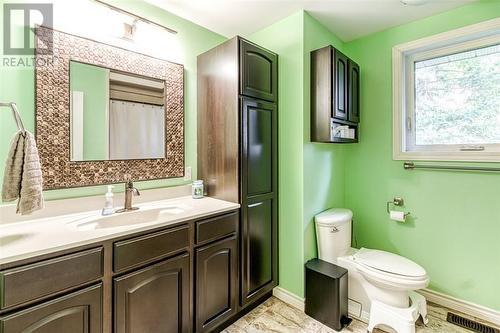 3708 Regional Road 15, Chelmsford, ON - Indoor Photo Showing Bathroom