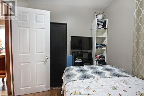 10 Craigmiller Avenue, Hamilton, ON - Indoor Photo Showing Bedroom