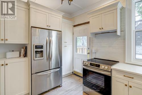 297 Charlton Avenue W, Hamilton, ON - Indoor Photo Showing Kitchen With Stainless Steel Kitchen