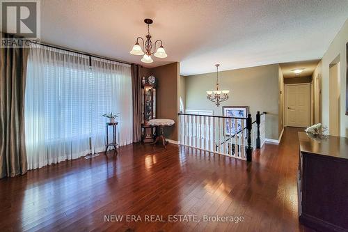 3831 Cardinal Drive, Niagara Falls, ON - Indoor Photo Showing Other Room