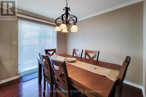 3831 Cardinal Drive, Niagara Falls, ON - Indoor Photo Showing Dining Room