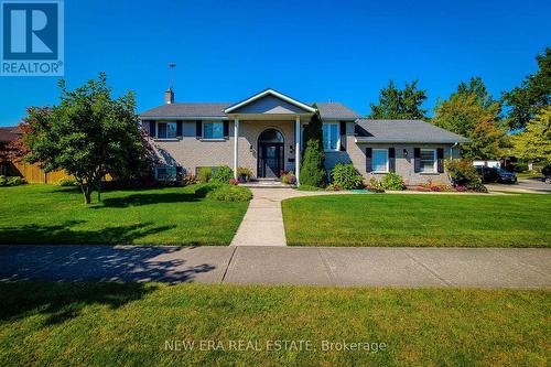 3831 Cardinal Drive, Niagara Falls, ON - Outdoor With Facade