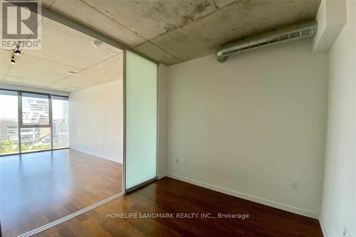 823 - 32 Trolley Crescent, Toronto, ON - Indoor Photo Showing Other Room