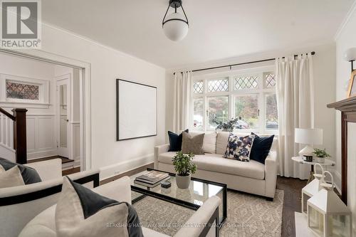 425 Roselawn Avenue, Toronto, ON - Indoor Photo Showing Living Room