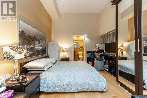 1601 - 1 King Street W, Toronto (Bay Street Corridor), ON - Indoor Photo Showing Bedroom