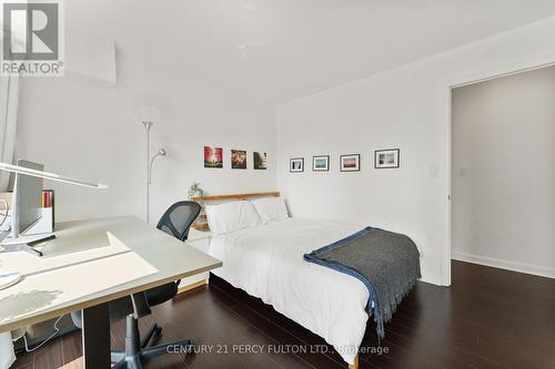 2411 - 210 Victoria Street, Toronto (Church-Yonge Corridor), ON - Indoor Photo Showing Bedroom