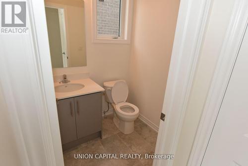 1378 Davis Loop N, Innisfil, ON - Indoor Photo Showing Bathroom