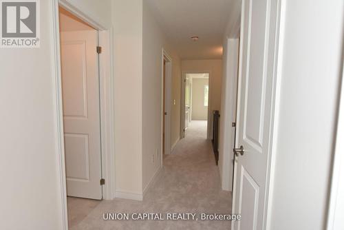 1378 Davis Loop N, Innisfil, ON - Indoor Photo Showing Other Room