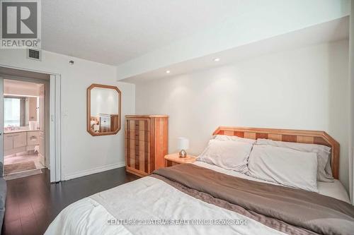 2901 - 38 Elm Street, Toronto, ON - Indoor Photo Showing Bedroom