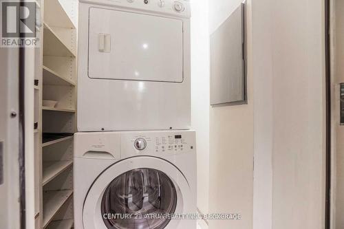 2901 - 38 Elm Street, Toronto, ON - Indoor Photo Showing Laundry Room