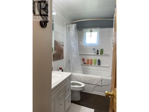 8411 Sparrow Road, Prince George, BC - Indoor Photo Showing Bathroom