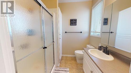 9912 114A Avenue, Fort St. John, BC - Indoor Photo Showing Bathroom