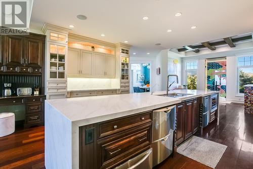 2830 East Kelowna Road, Kelowna, BC - Indoor Photo Showing Kitchen With Double Sink With Upgraded Kitchen