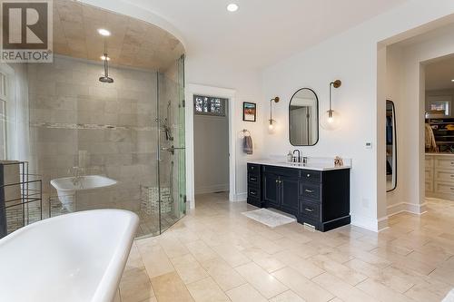 2830 East Kelowna Road, Kelowna, BC - Indoor Photo Showing Bathroom