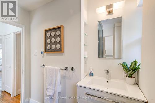 303 Forman Avenue, Toronto (Mount Pleasant East), ON - Indoor Photo Showing Bathroom