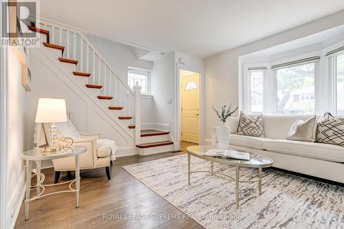 303 Forman Avenue, Toronto, ON - Indoor Photo Showing Living Room