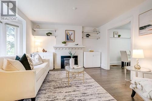 303 Forman Avenue, Toronto (Mount Pleasant East), ON - Indoor Photo Showing Living Room With Fireplace