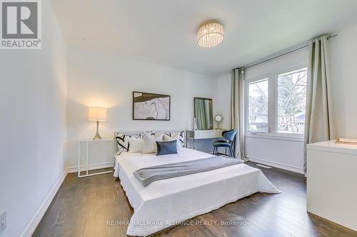 2109 Devon Road, Oakville (Eastlake), ON - Indoor Photo Showing Bedroom