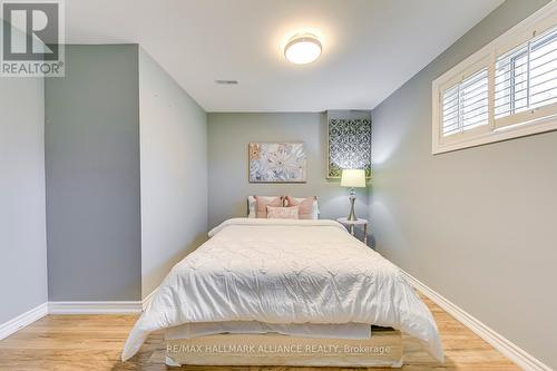 2109 Devon Road, Oakville (Eastlake), ON - Indoor Photo Showing Bedroom