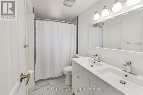 61 Geneva Crescent, Brampton, ON - Indoor Photo Showing Bathroom