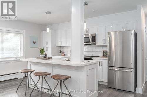 3 - 42 Cavell Avenue, Toronto, ON - Indoor Photo Showing Kitchen With Stainless Steel Kitchen With Upgraded Kitchen