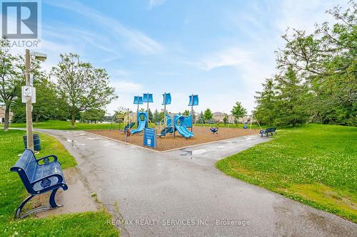 98 - 200 Cresthaven Road, Brampton, ON - Outdoor