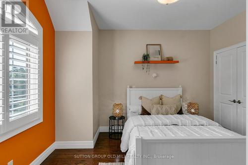 76 Mayfield Avenue, Toronto (High Park-Swansea), ON - Indoor Photo Showing Bedroom