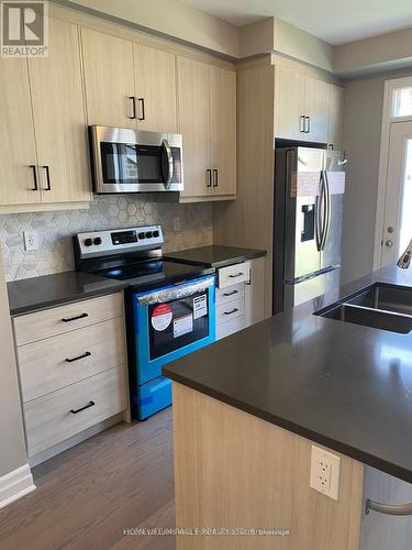 1187 Milland Drive, Oakville, ON - Indoor Photo Showing Kitchen With Double Sink