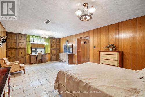 24 Sage Avenue, Toronto (Yorkdale-Glen Park), ON - Indoor Photo Showing Bedroom