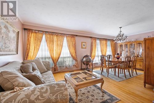 24 Sage Avenue, Toronto, ON - Indoor Photo Showing Living Room