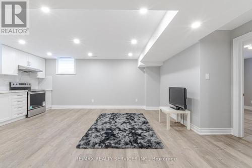 8 Levida Street, Brampton (Vales Of Castlemore), ON - Indoor Photo Showing Other Room