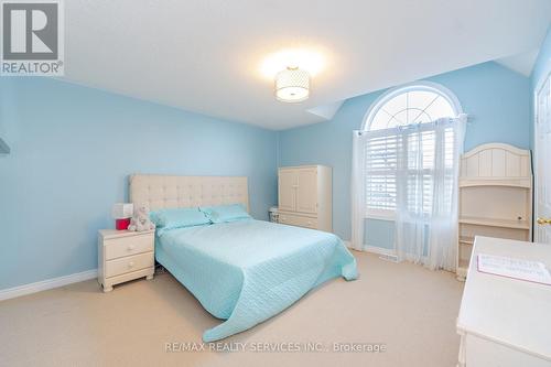 8 Levida Street, Brampton (Vales Of Castlemore), ON - Indoor Photo Showing Bedroom