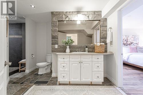 1227 Nathaniel Crescent, Burlington, ON - Indoor Photo Showing Bathroom