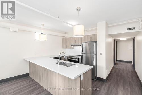 501 - 121 King Street E, Hamilton, ON - Indoor Photo Showing Kitchen With Double Sink